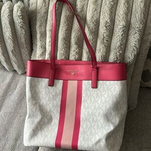 Michael Kors Tote